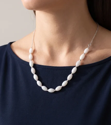 Collana Vega indossata